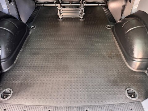 Volkswagen Transporter T32 TDI KOMBI HIGHLINE 4MOTION 73