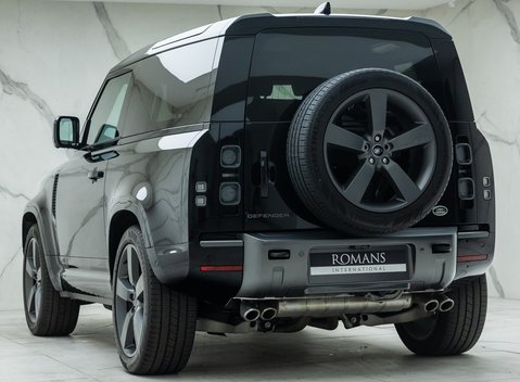 Land Rover Defender 90 V8 P525 10