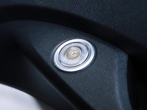 Fiat 500 87kW La Prima 42kWh 3dr Auto 34