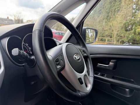 Kia Venga 1.6 2 Euro 6 (s/s) 5dr 9