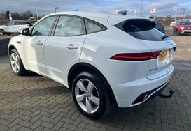 Jaguar E-Pace R-DYNAMIC SE 9