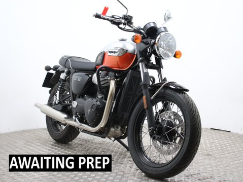 Triumph Bonneville BONNEVILLE T100 1