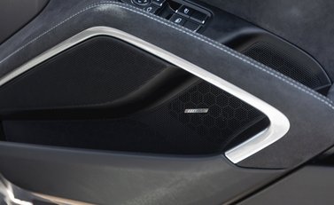 Porsche 911 Carrera GTS (991.2) 22