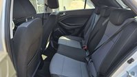 Hyundai i20 1.4 SE Hatchback 5dr Petrol Auto Euro 6 (100 ps) 18