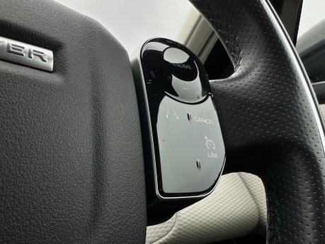 Land Rover Range Rover Velar R-DYNAMIC SE 55