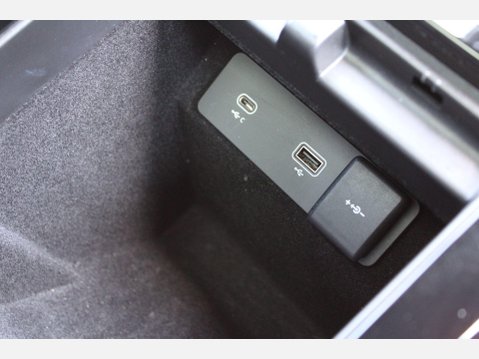 Land Rover Range Rover Evoque 1.5 P300e R-DYNAMIC HSE 28
