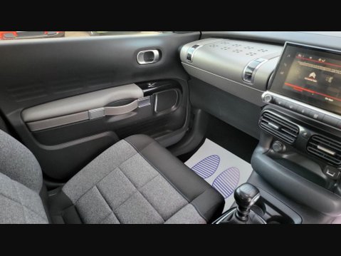 Citroen C4 Cactus PURETECH FLAIR S/S 21