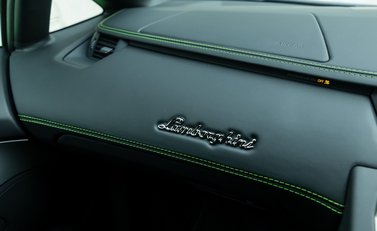 Lamborghini Aventador S LP 740-4 20