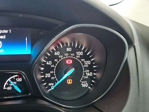 Ford Focus 1.0 Focus Zetec 5dr 50