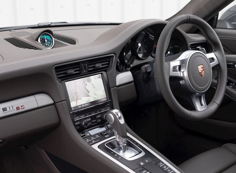 Porsche 911 (991) 50th Anniversary Edition 16
