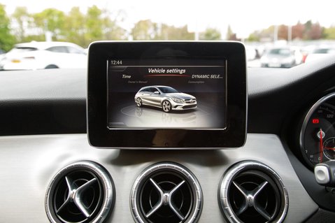 Mercedes-Benz CLA Class CLA 220 D AMG LINE 27