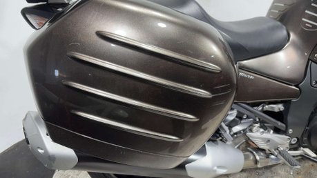 Kawasaki GTR 1400 2011 ONLY 12K FULL LUGGAGE VERY CLEAN 1400CC TOURER BIKE 31