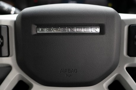 Land Rover Defender 3.0 D250 MHEV XS Edition SUV 5dr Diesel Auto 4WD Euro 6 (s/s) (250 ps) 5