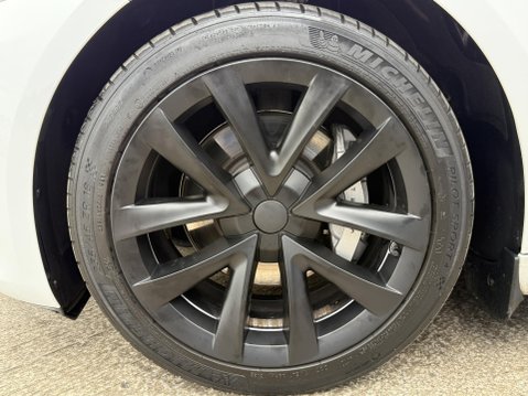 Tesla Model 3 (Dual Motor) Long Range Saloon 4dr Electric Auto 4WDE (346 ps) 18