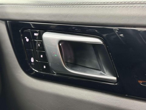 Porsche Cayenne 3.0 V6 E-Hybrid 14kWh SUV 5dr Petrol Plug-in Hybrid TiptronicS 4WD Euro 6 ( 60