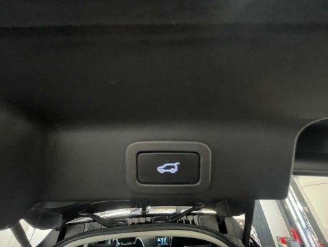 Jaguar F-Pace 2.0 F-PACE R-Sport AWD D Auto 4WD 5dr 36