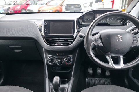 Peugeot 208 PURETECH ACTIVE.. 6 SERVICES.. 1 PREVIOUS KEEPER.. £20 ROAD TAX  8