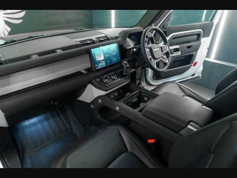Land Rover Defender D250 ASSETTI EDT MHEV X-Dynamic SE SUV 3dr Diesel Auto 4WD Euro 6 (s/s) (25 50