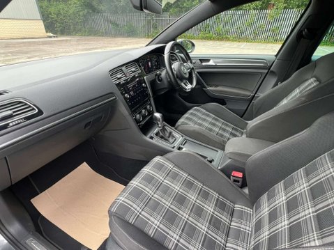 Volkswagen Golf 2.0 Golf GTD TDI Semi-Automatic 5dr - NATIONAL DELIVERY* 19
