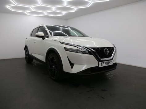 Nissan Qashqai 1.3 DIG-T MHEV Tekna+ XTRON Euro 6 (s/s) 5dr