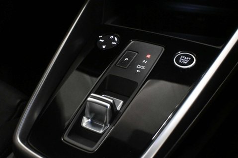 Audi A3 1.5 A3 Sportback 35 TFSI MHEV S Line Semi-Auto 5dr 23