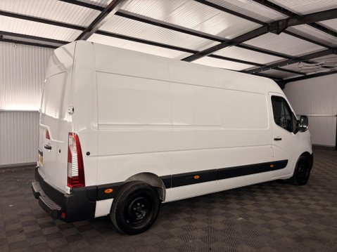 Nissan NV400 2.3 dCi 35 Tekna FWD L3 H2 Euro 6 5dr 38