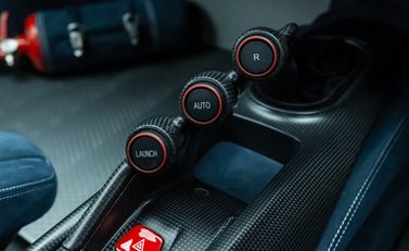 Ferrari 488 Pista 28