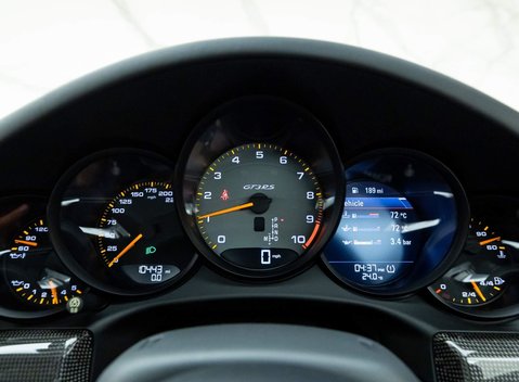 Porsche 911 GT3 RS (991.2) 14