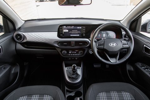 Hyundai i10 MPI PREMIUM 3