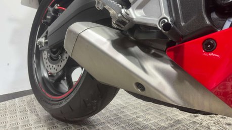 Honda CBR 2024 74 PLATE E-CLUTCH ONLY 240 MILES MOT AUTO 650CC SPORTS BIKE 12