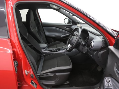 Nissan Juke 1.0 DIG-T N-Connecta DCT Auto Euro 6 (s/s) 5dr 20