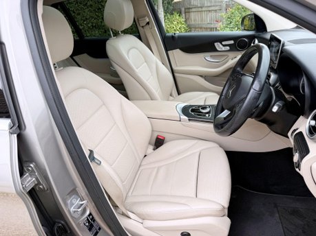 Mercedes-Benz GLC 2.1 GLC220d Sport (Premium) G-Tronic+ 4MATIC Euro 6 (s/s) 5dr 25