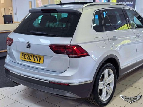 Volkswagen Tiguan 2.0 TDI SEL DSG Euro 6 (s/s) 5dr 24