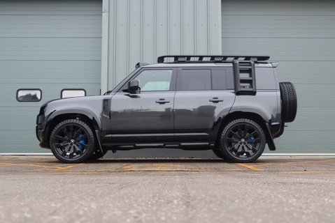 Land Rover Defender 110 NEW 2026 MODEL HARD TOP D250 WORLD TOUR EDITION GENUINE REAR SEATS  11