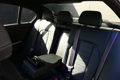 BMW 3 Series 2.0 320i M Sport Auto 4dr 27