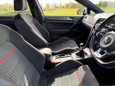 Volkswagen Golf 2.0 TSI GTI Performance Euro 6 (s/s) 5dr 30