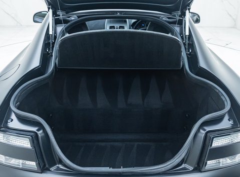 Aston Martin V12 Vantage S 26