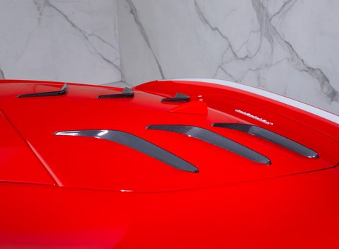 Ferrari 812 Competizione 42