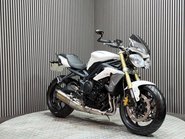 Triumph Street Triple 2013 ONLY 19K, QUICKSHIFTER, ARROW PIPE, NEW MOT 2