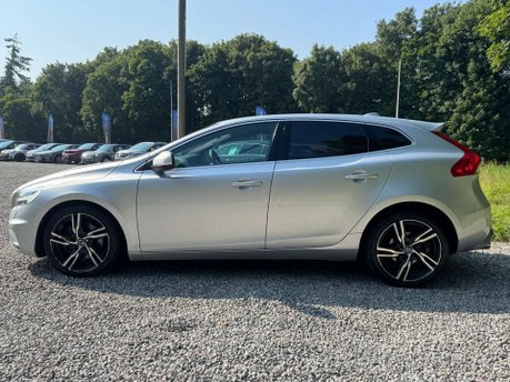 Volvo V40 2.0 V40 R-Design Pro D4 5dr 10