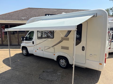 Auto-Trail Tracker EKS LOVELT LOW MILEAGE GREAT SPEC TRACKER 25