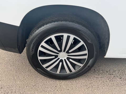 Peugeot Partner 1.5 Partner Professional Premium+ BHDi 28