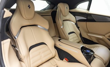 Ferrari Purosangue 19