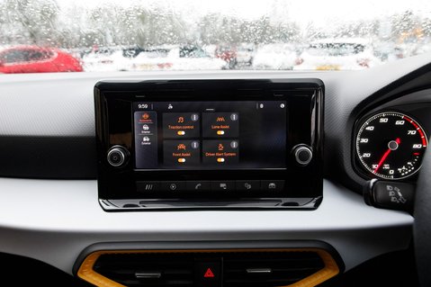 SEAT Ibiza MPI SE 28