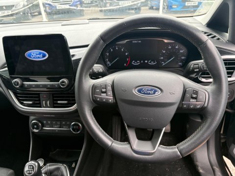 Ford Fiesta TITANIUM 2