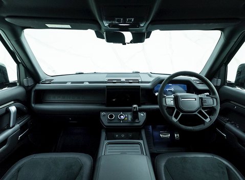 Land Rover Defender 110 V8 16