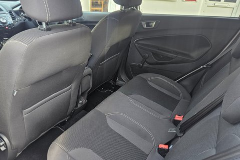 Ford Fiesta 1.0 TITANIUM LOOK! ONLY 11000 MILES! £20 ROAD TAX!  16