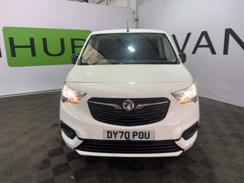 Vauxhall Combo 2300 1.5 SportIVE TD S/S 3