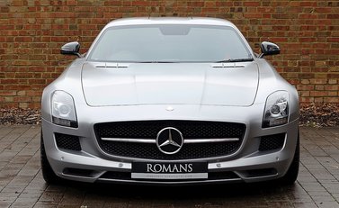 Mercedes-Benz SLS AMG GT 2