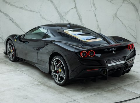 Ferrari F8 Tributo 12